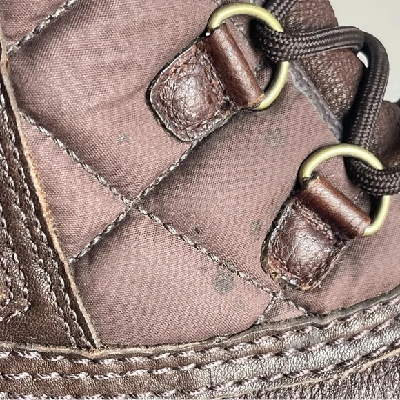 UGG Women's NEWBERRY 3224-STT Quitted Snow Boot (Waterproof, Shearling Lined) - Picture 8 of 14